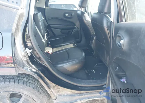 2019 Jeep Compass Altitude 4X4 z USA, uszkodzony, nr VIN 3C4NJDBB5KT840046